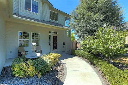 1031 Sunstone Ct photo 1