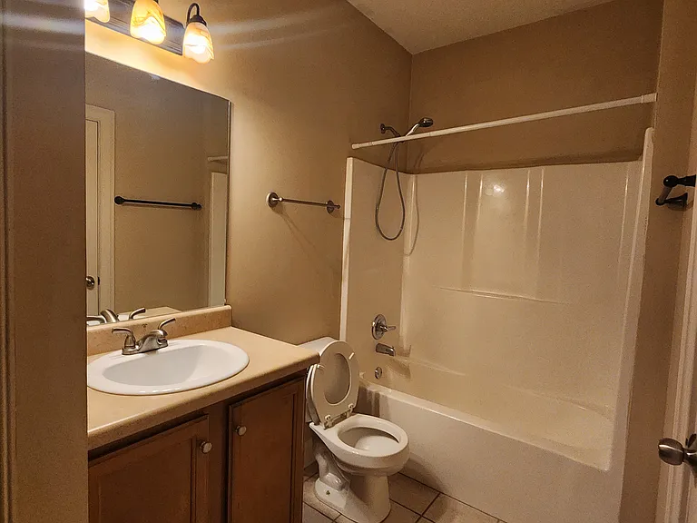 239 Ruth St #16 — Photo 4