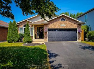 8111 Woodsview Cres, Niagara Falls, ON L2H 3G3