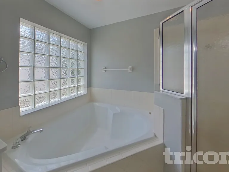 10402 Pleasant View Dr — Photo 8