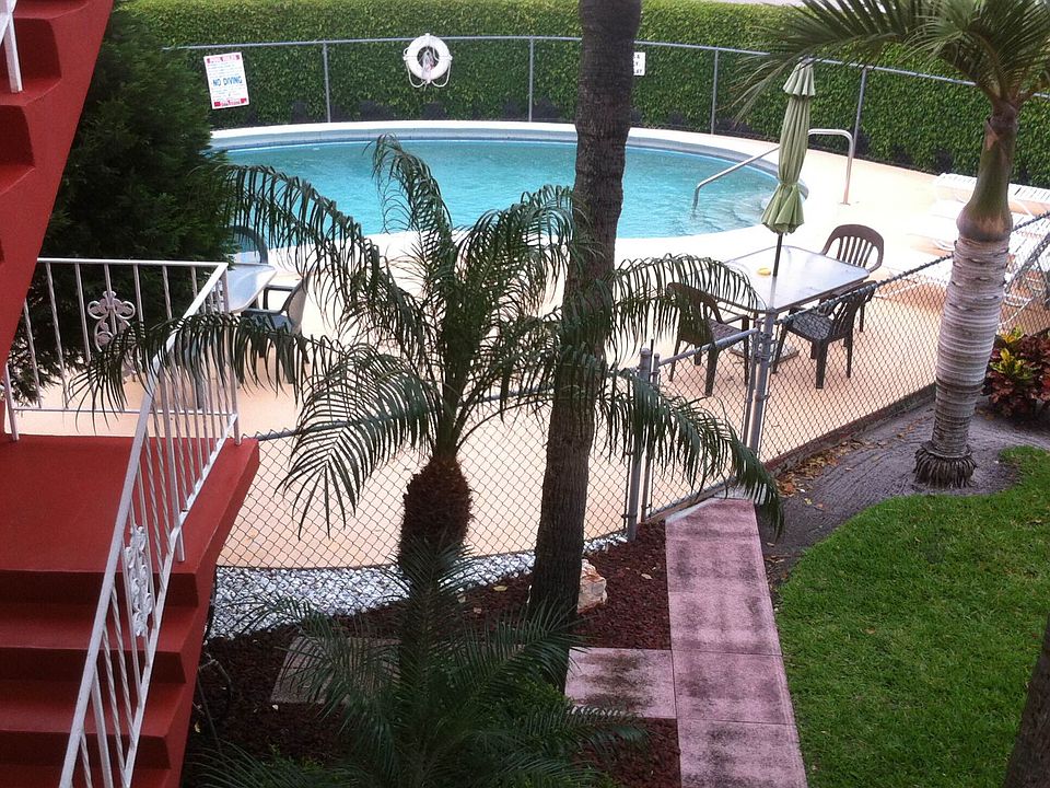 1st image of 5050 Bayview Dr APT 14
