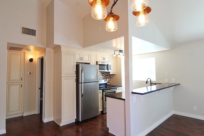1st image of 2875 Monroe Ave APT 6