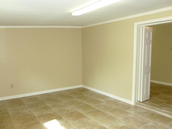 Additional Living Room