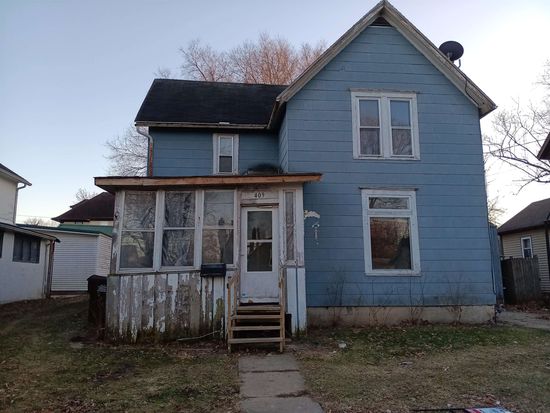 409 W Avon St, Freeport, IL 61032