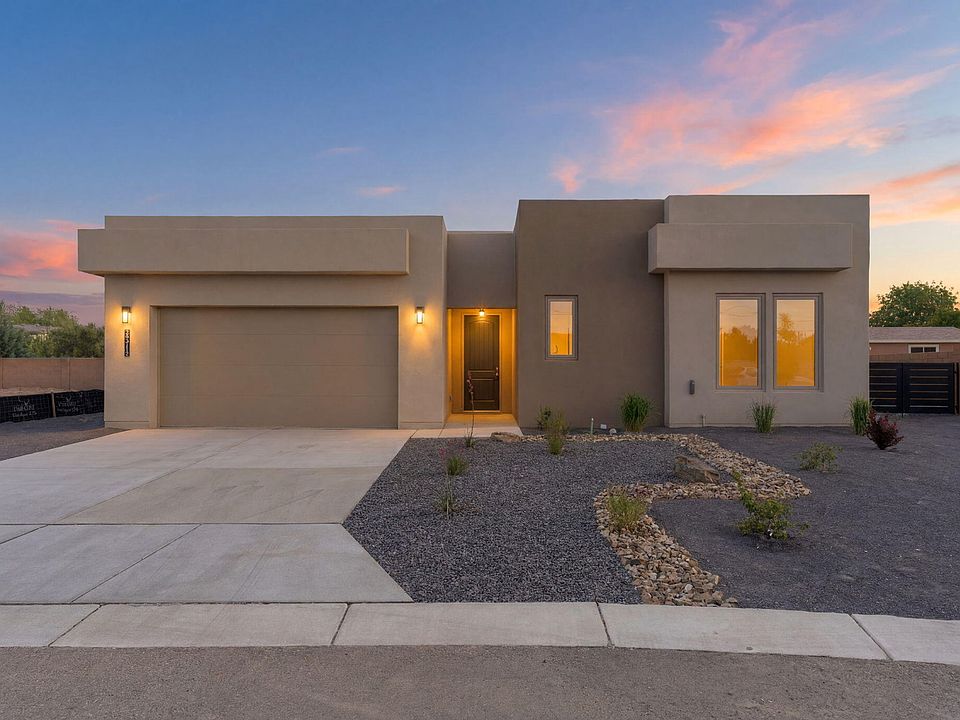 1st image of 2312 Los Amigos Ln NW