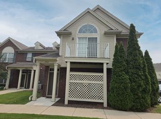 29949 Fox Run Cir #1, Warren, MI 48092