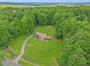 58 Mount Pleasant Rd, Newtown, CT 06470