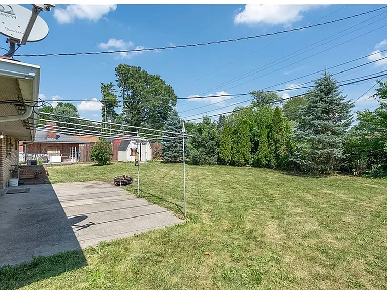 3802 Cordell Dr — Photo 3