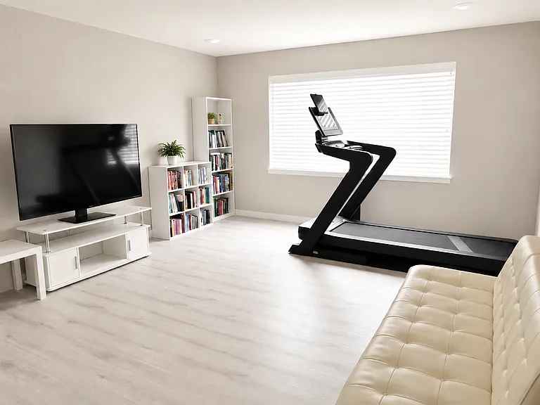 Loft/2nd living room