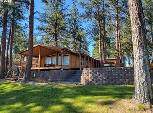 111 N Sentosa Lake Rd, Tygh Valley, OR 97063