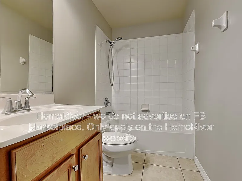2 bed, 2.5 bath, 1410 sqft, $1,595 — Photo 3