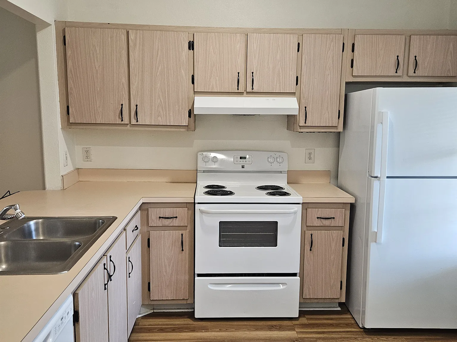 2 bed, 905 sqft, $1,500 — Photo 4