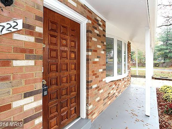 4th image of 4722 Brandon Ln