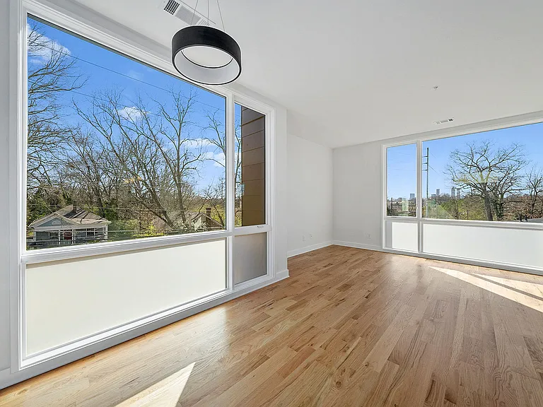 1322 Lafrance St NE #A — Photo 9