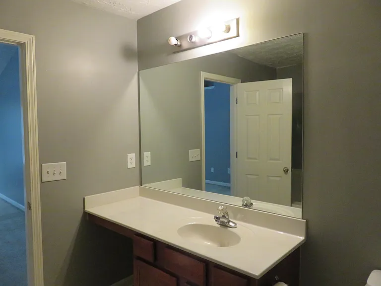 2492 Emma Way — Photo 16