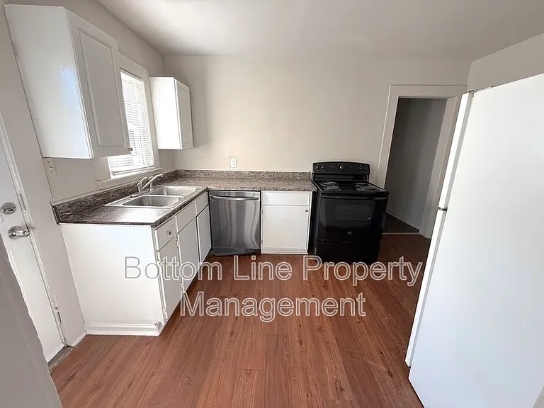 233 Orange St — Photo 4