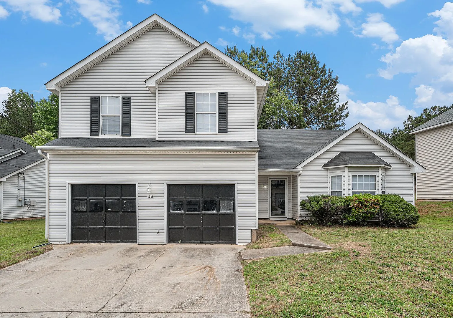 3 bdrm, 2.5 bath in Stonecrest — Photo 1