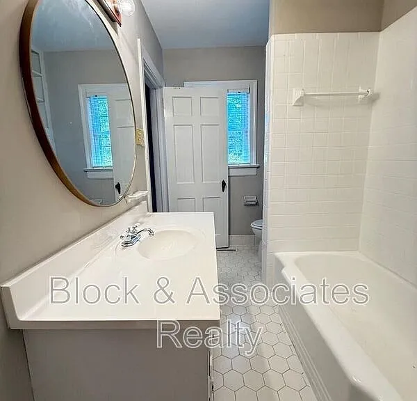 2667 Davis St — Photo 30