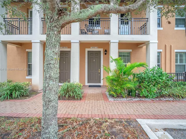 14614 SW 12th St, Pembroke Pines, FL 33027