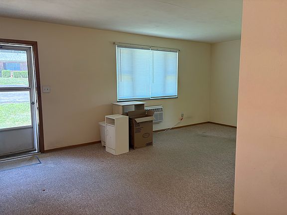 4th image of 616 Wooddell Ct #616