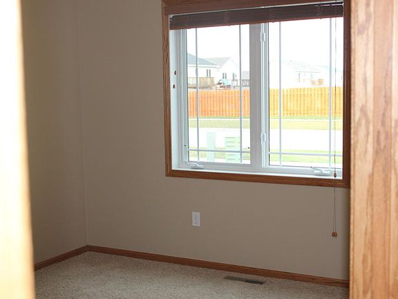 2nd image of 2210 Pembrooke Dr