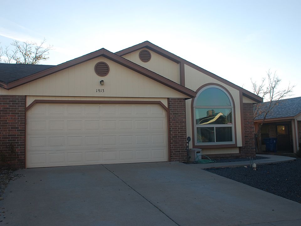 1st image of 1913 Gomez Dr SW