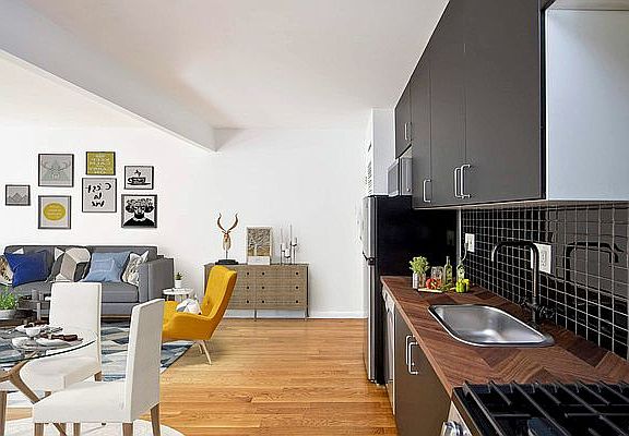 3rd image of 509 E 6th St APT 3F