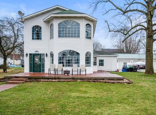 212 S Broad St, Mooreland, IN 47360