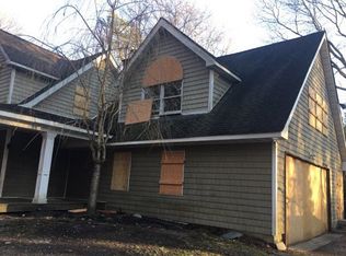 297 Old River Rd, Manorville, NY 11949