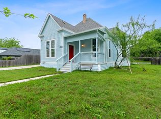 1012 W 7th St, Taylor, TX 76574