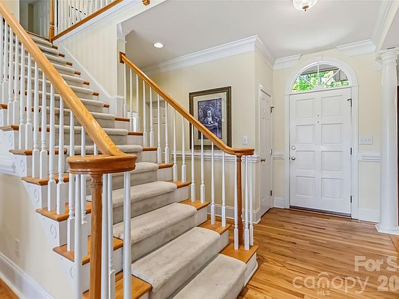 5th image of 6208 High View Rd