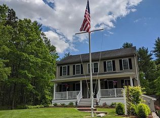 176 County Rd, Plympton, MA 02367
