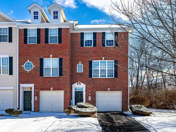 4329 Straight Arrow Rd, Dayton, OH 45430