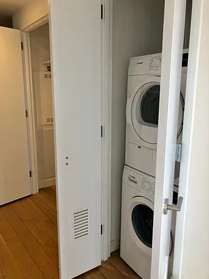 Rented by Stonehenge NYC LLC | media 7