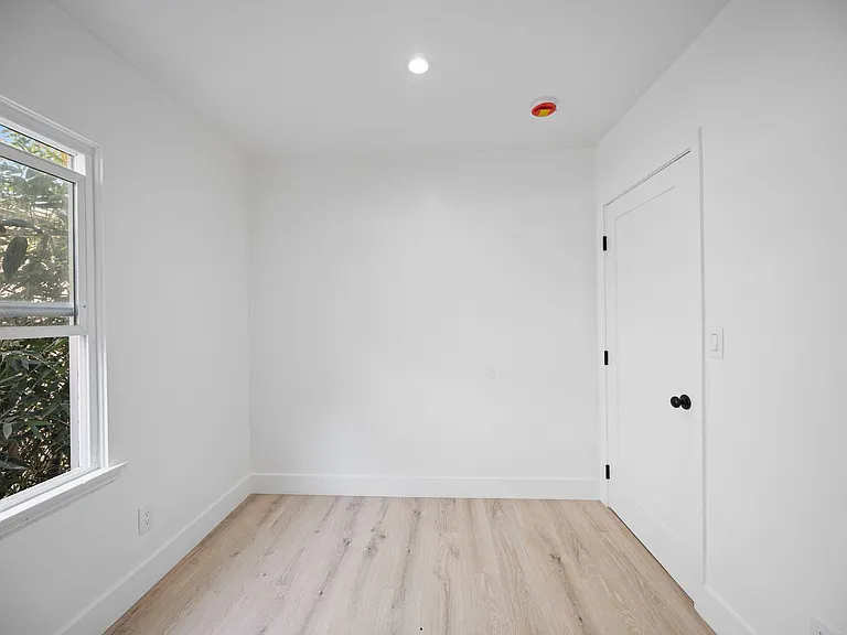 616 Sunset Ave — Photo 11