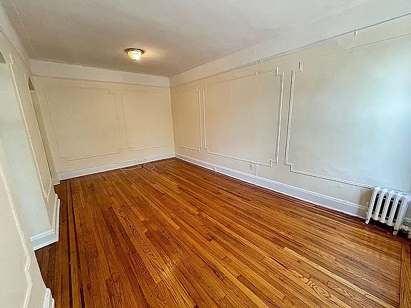 3rd image of 21-12 33rd St #3A