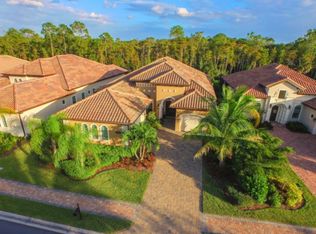 7473 Lantana Cir, Naples, FL 34119