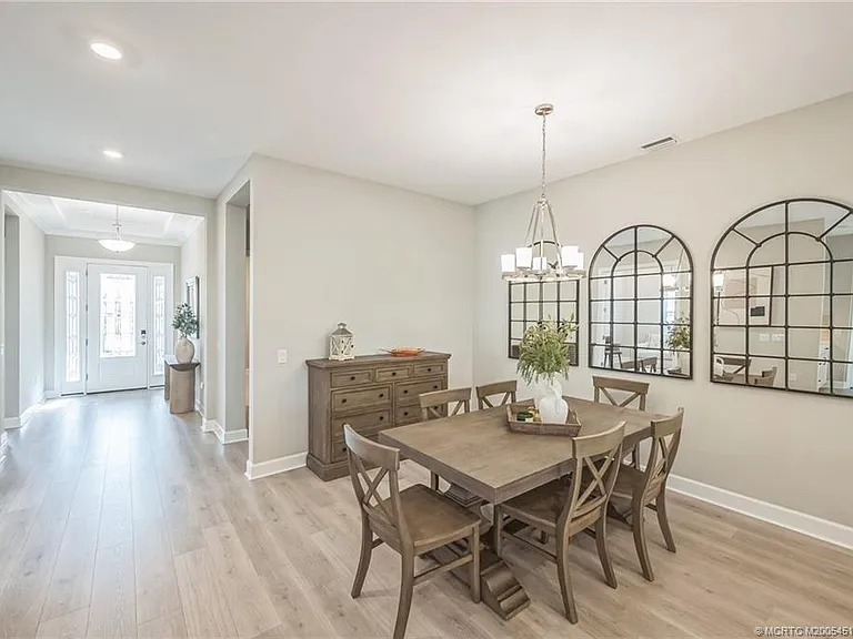 15111 Pescara St — Photo 5