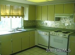 4th image of 26 Oakmont Cir