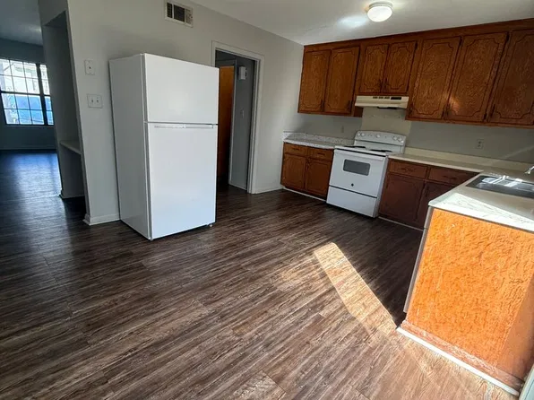 Feemster Lake Apartments, 3429 Jeff Homan Blvd #1622-2, Tupelo, MS 38801