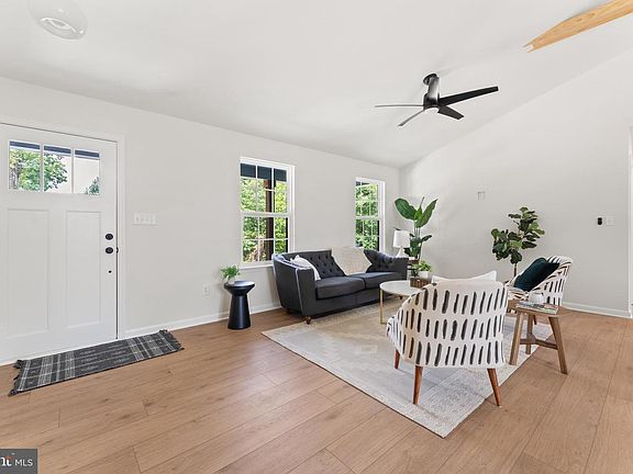 4th image of 602 Piedmont Ave