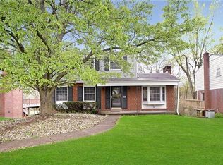 224 Crescent Garden Dr, Pittsburgh, PA