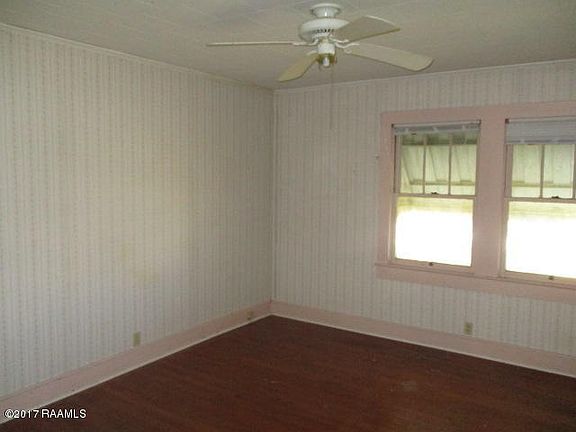 5th image of 637 Bigler St