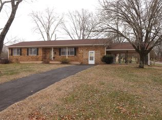 902 Livingston Dr, Pulaski, TN 38478