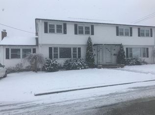 7 Melton St, Cranston, RI 02920