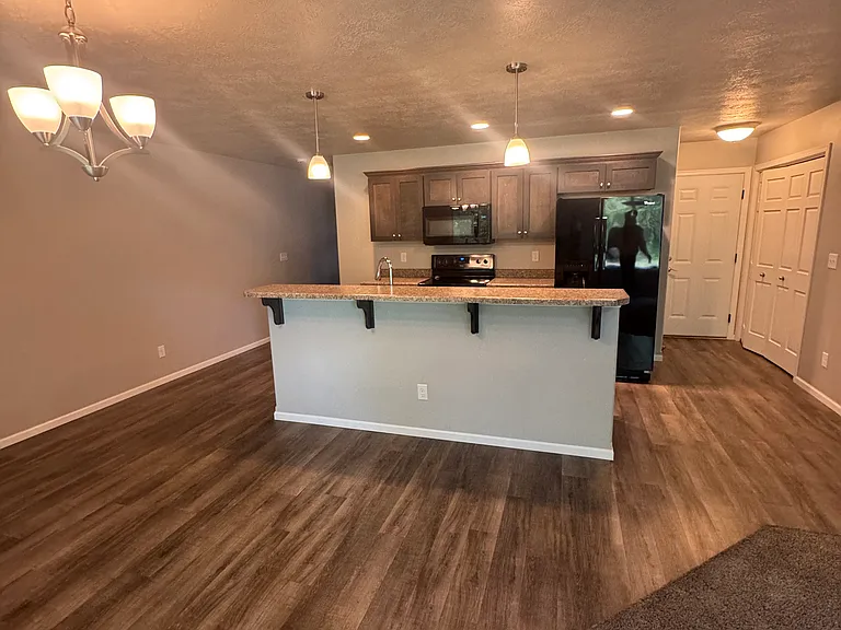 328 Macey Ave — Photo 9