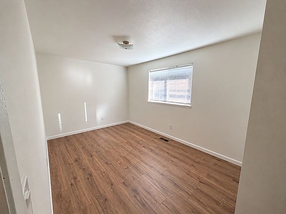5th image of 1608 Harrington Ave SE #1