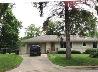 607 Centennial Ct, Farmington, MN 55024