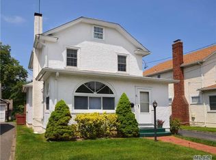 80 Irma Ave, Port Washington, NY 11050