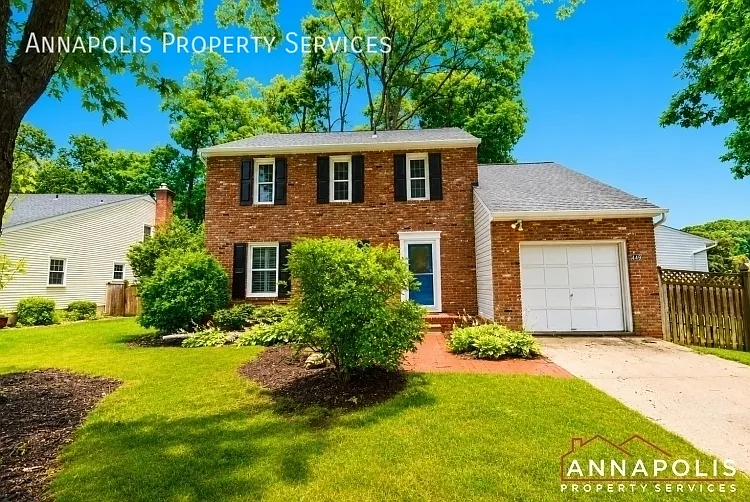 449 Alfreton Ct — Photo 1